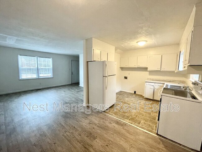Foto del edificio - 820 Pilot Ave