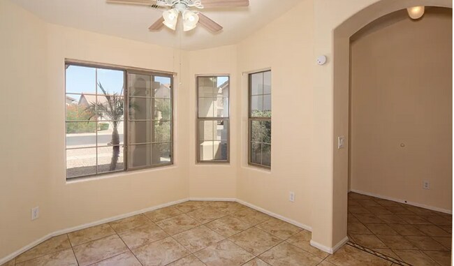 Foto del edificio - 44795 W Sandhill Rd