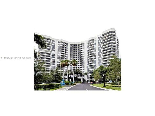 Foto del edificio - 3600 Mystic Pointe Dr