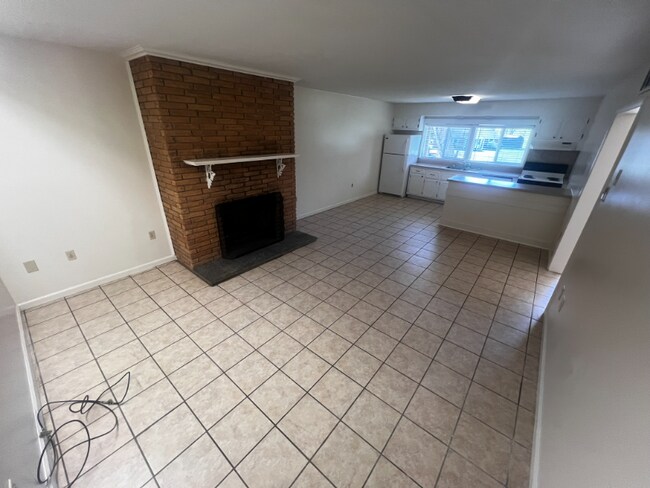 Foto del edificio - 147 Mountain View Dr SW