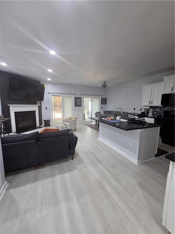 Building Photo - 4106 Dahlgreen Way