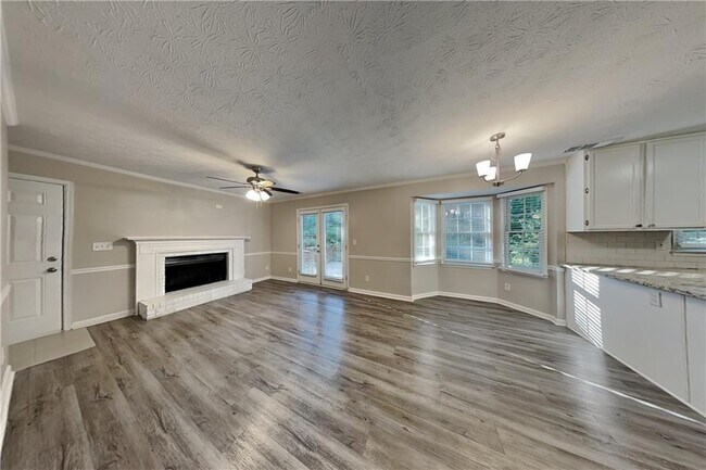 Foto del edificio - 4820 Hill Creek Ct