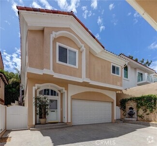 Building Photo - 525 N Lucia Ave