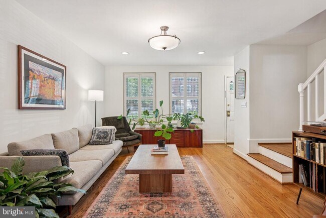 Foto del edificio - 3013 S Columbus St