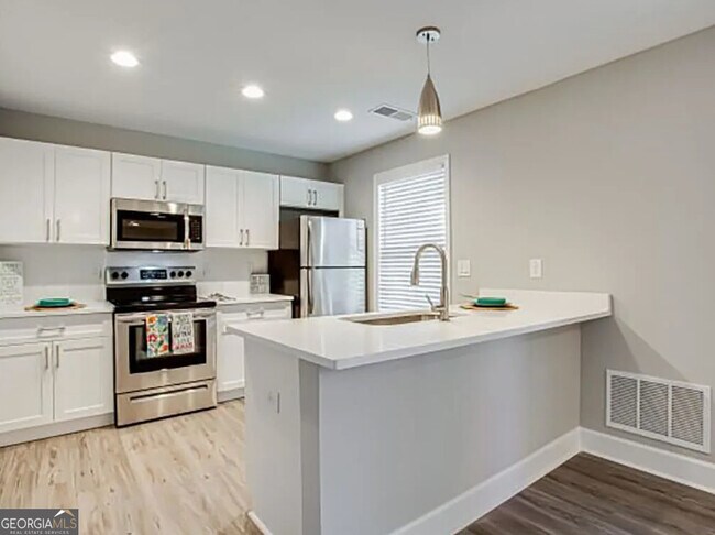 Photo - 1067 Pitts Rd (Atlanta, GA) Apartment