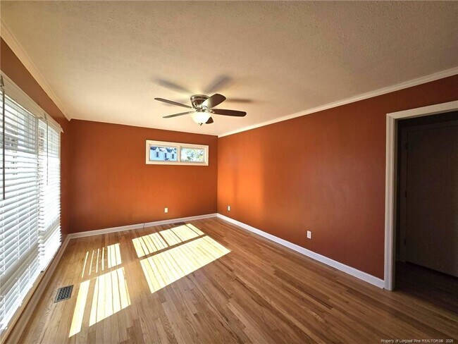 Foto del edificio - 266 Channing Dr