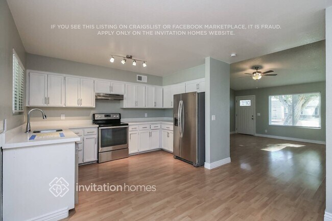 Foto del edificio - 2926 E Escondido Ave