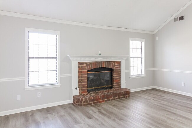 Foto del edificio - 7856 Deer Cove