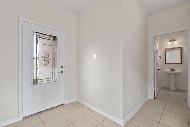 Building Photo - 1445 Treeta Trail