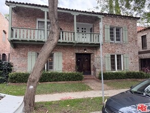 Building Photo - 1132 N Vista St
