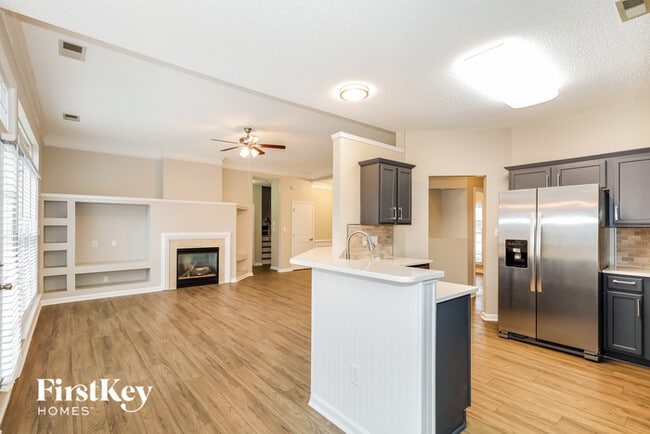 Building Photo - 13333 Woodland Farm Dr