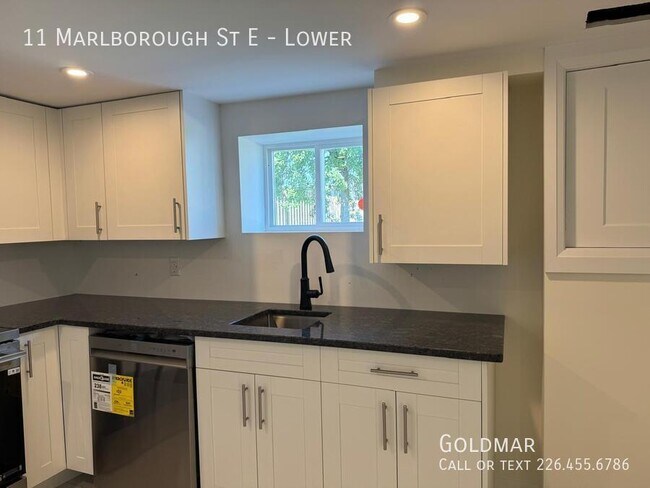 Photo du bâtiment - Brand new Build - lower unit available imm...