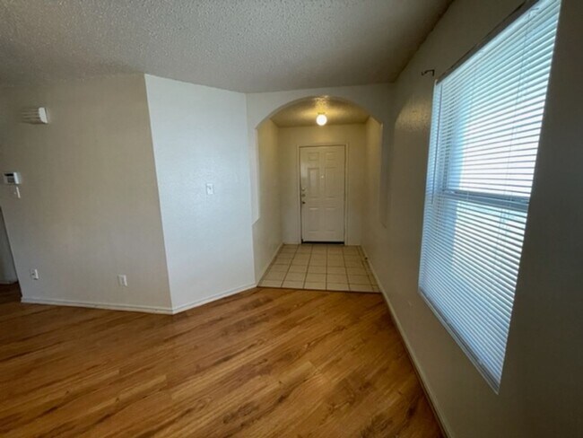 Building Photo - 5413 Emmeryville Ln