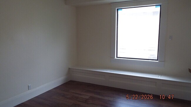 Foto del edificio - 234 E Sayers Ave