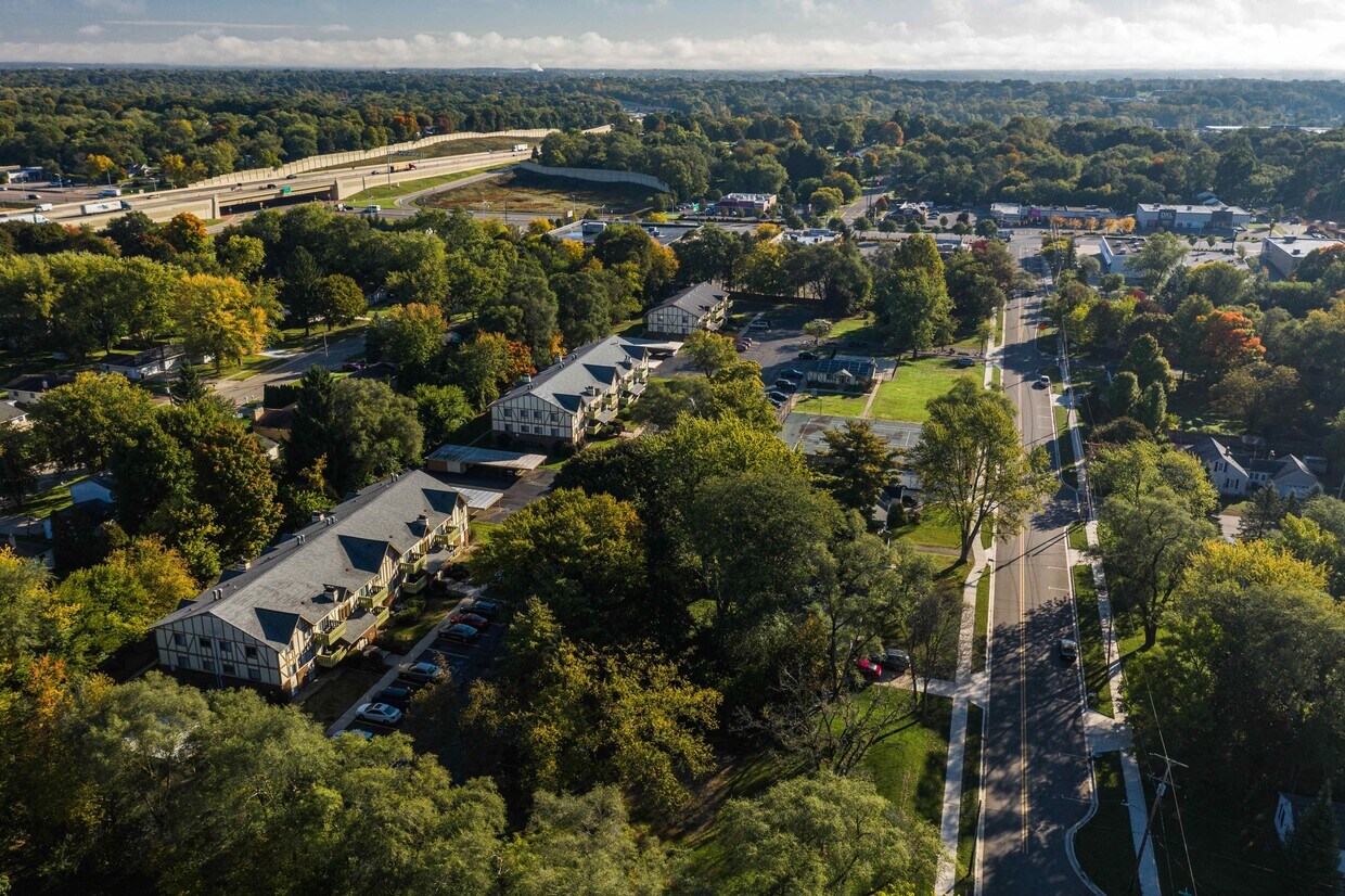 Briargate Apartments Apartments in Portage, MI