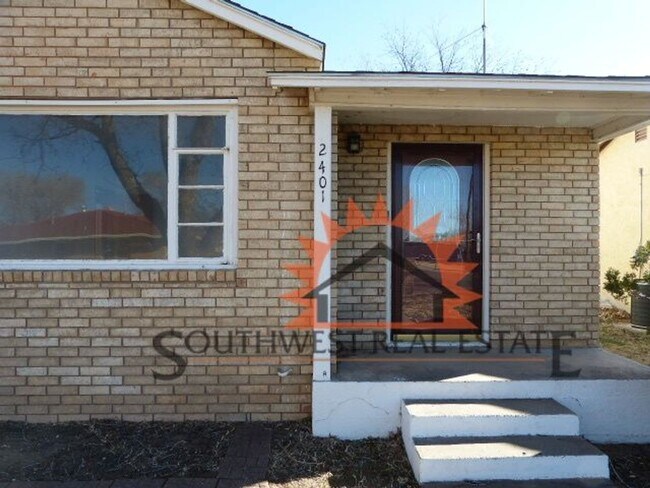 Building Photo - Cute 3 bedroom with a 1 car garage