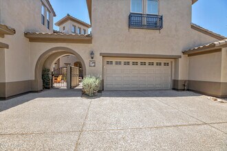 Building Photo - 20802 N Grayhawk Dr