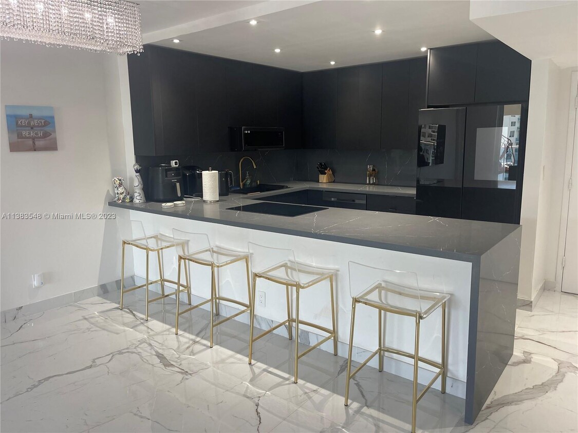 Foto principal - 3800 S Ocean Dr