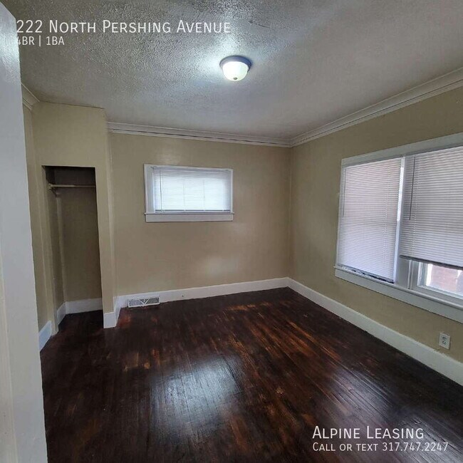 Foto del edificio - 222 N Pershing Ave