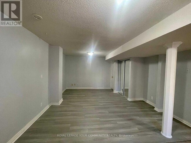 Photo du bâtiment - 12 Blake Ct