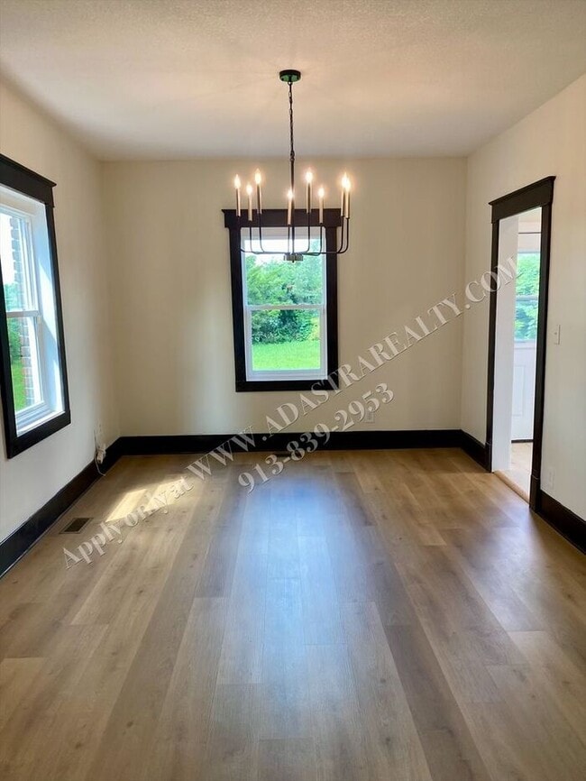 Foto del edificio - Remodeled 3 Bed 1.5 Bath Home in Kansas Ci...