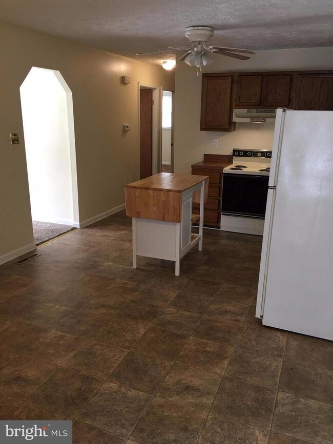 Building Photo - 2119 Marbella Dr