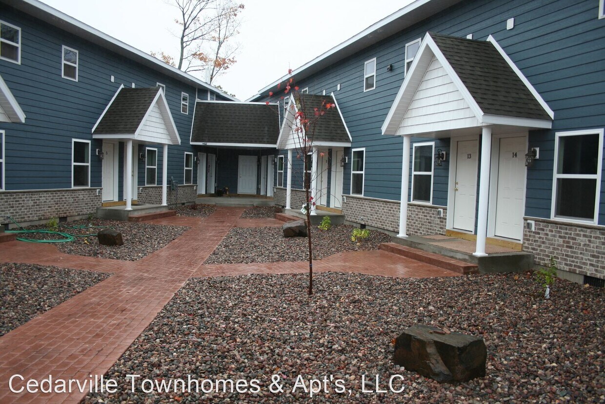 Foto principal - 2747 Scenic Dr