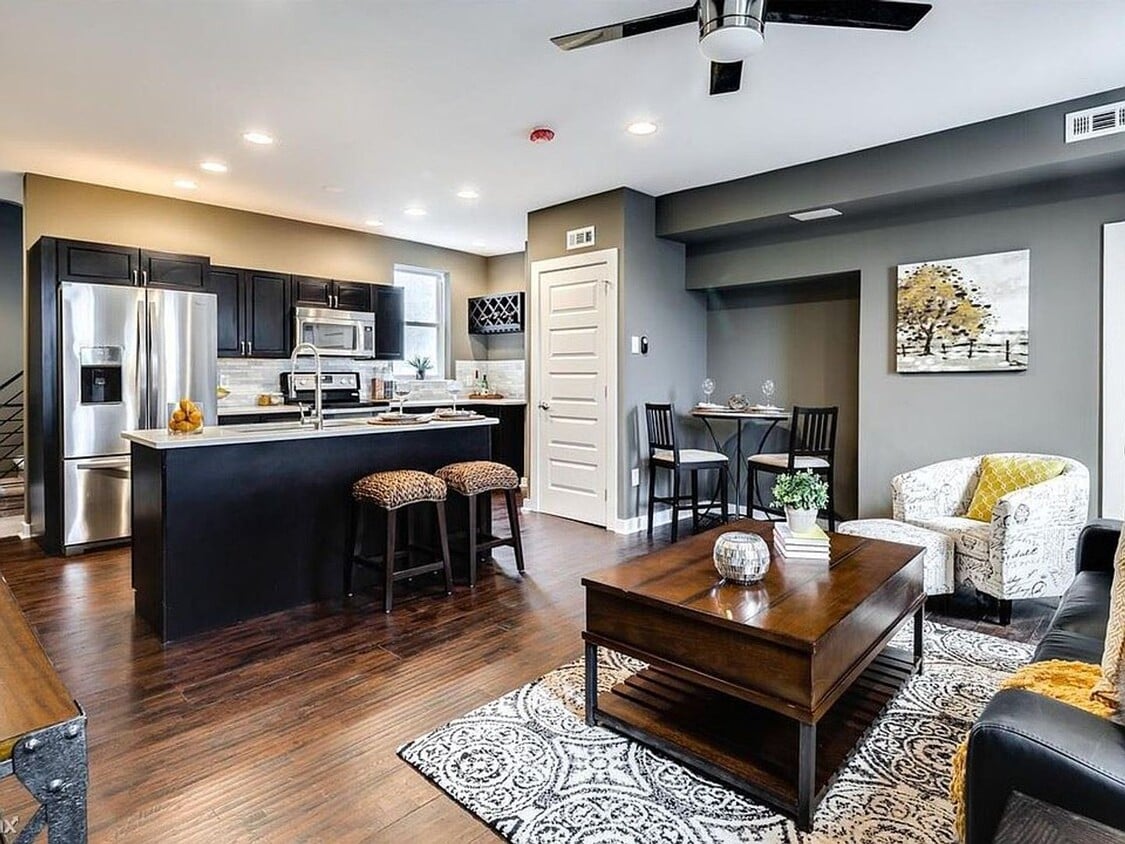 Primary Photo - Fishtown 2bd Bi-Level