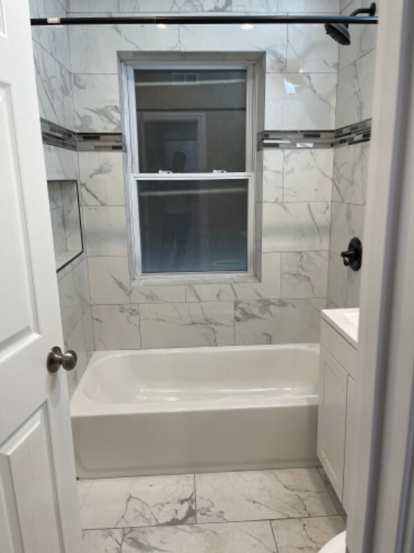 Foto del edificio - 3342 W Douglas Blvd