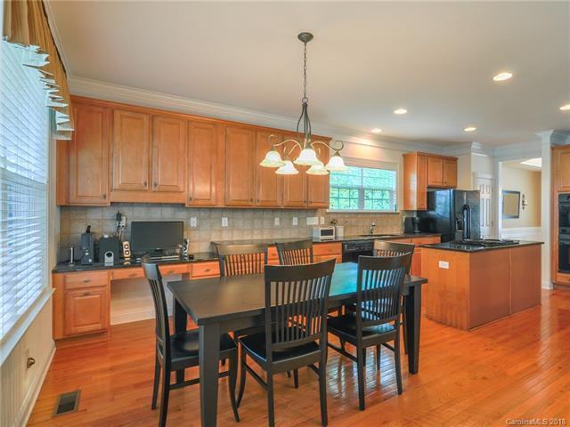 Building Photo - 427 Pinnacle Lane, Huntersville, NC, 28078