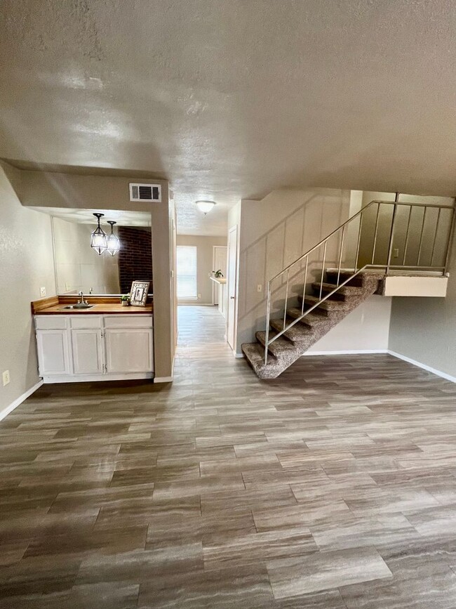 Foto del edificio - Norman Duplex- Bright and Modern!