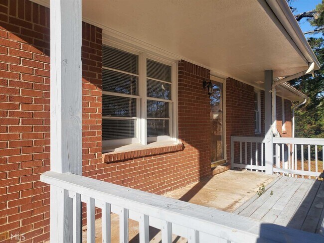 Foto del edificio - 4227 Beaver Ruin Cir NW