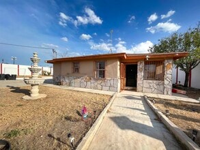 Building Photo - 105 Ranch Rd