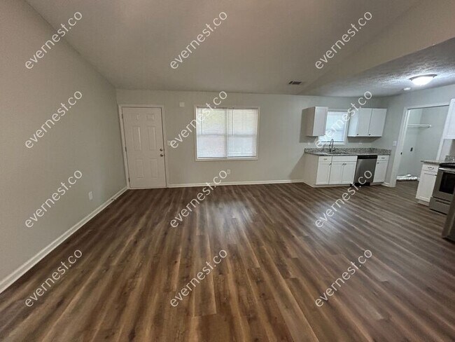 Building Photo - 505 Chestnut Ln