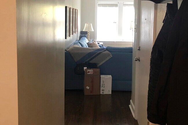 Foto del edificio - 2151 N Fremont St