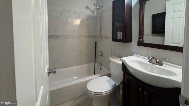 Foto del edificio - Move-in Ready 3BR/2BA Row Home