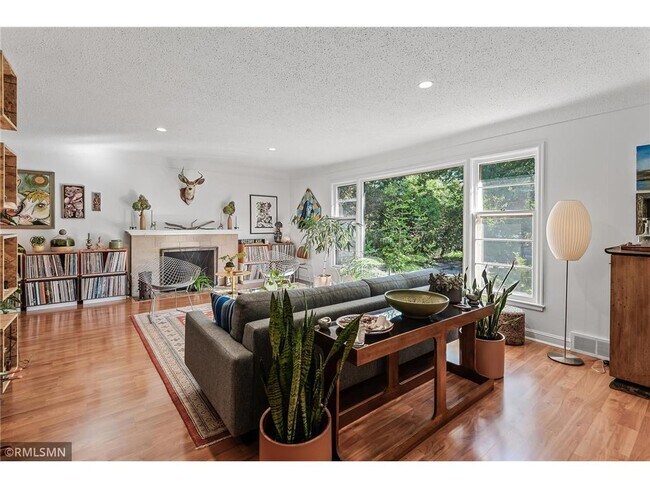 Building Photo - 191 Otis Avenue