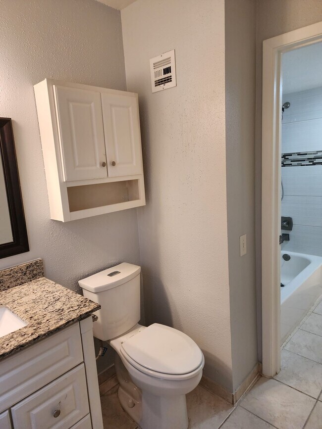 Foto del edificio - 11710 Southlake Dr