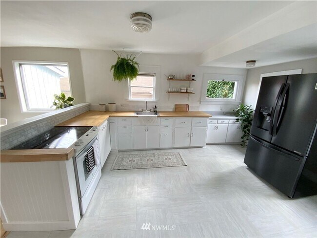 Foto del edificio - Charming 2 Bed 1 Bath in Hillman City!