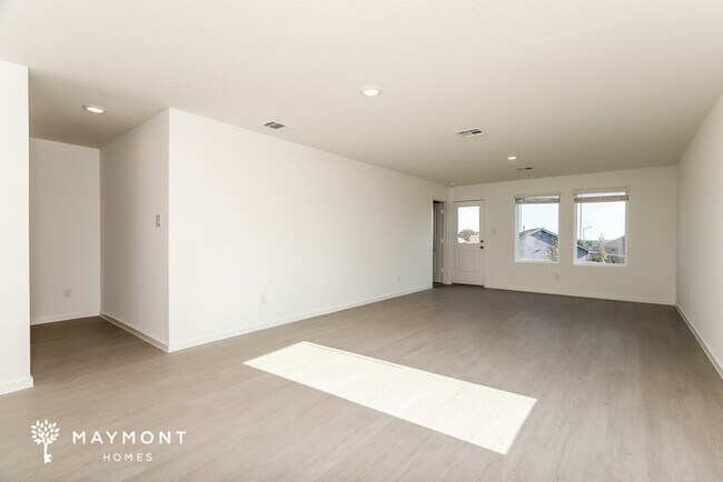 Foto del edificio - 14814 Warwick Shire