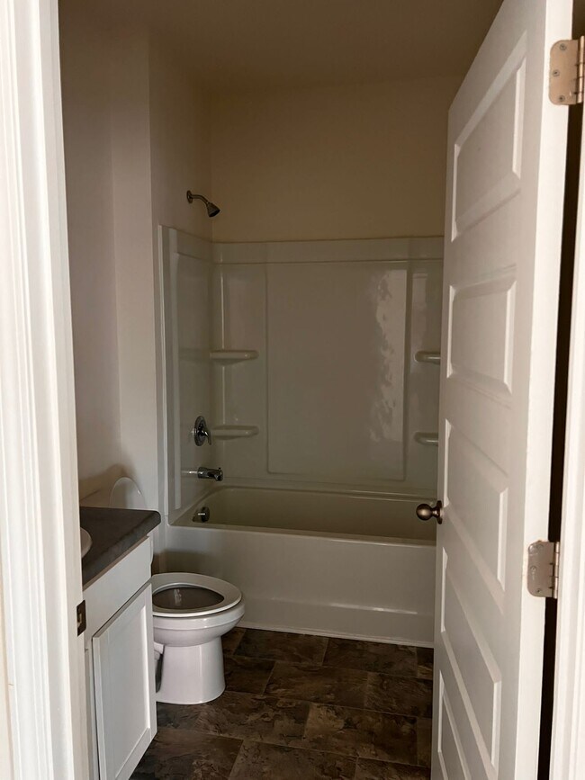 Foto del edificio - 2105 Waycross Ln