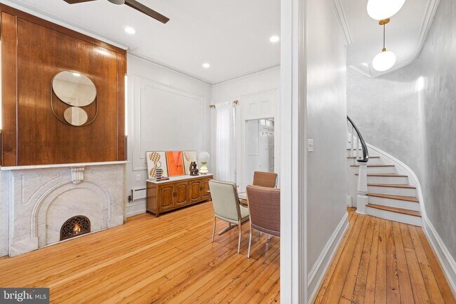 Building Photo - 1342 Marlborough St