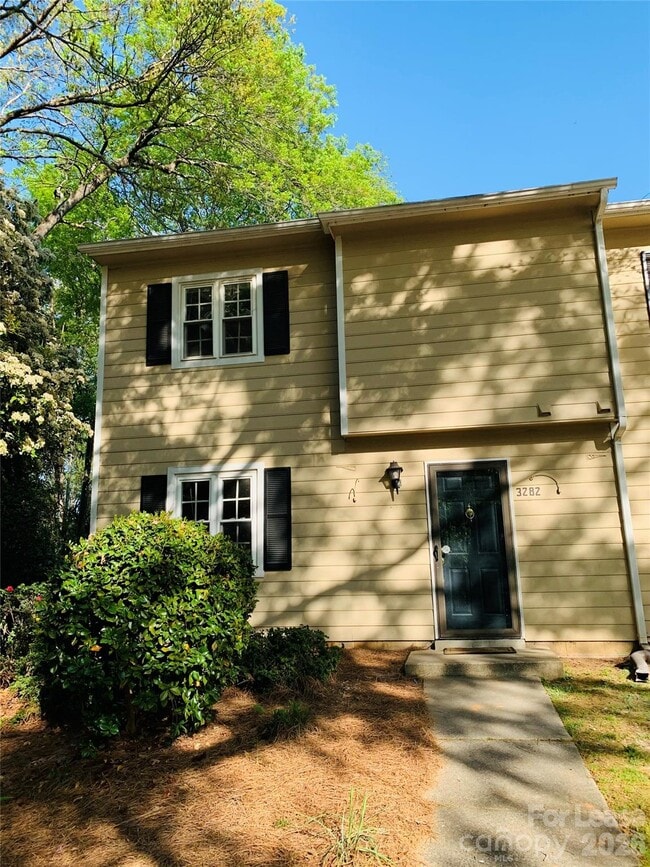 Building Photo - 3282 Heathstead Place