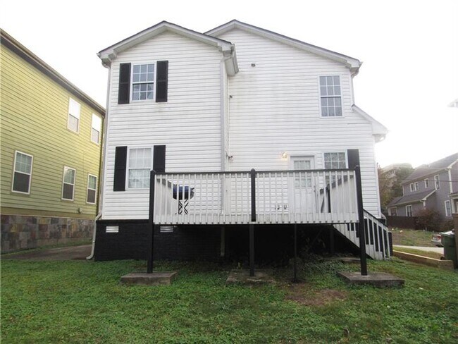 Building Photo - 651 Delbridge St NW