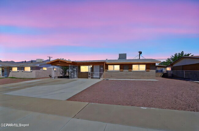 Foto del edificio - 5503 Salisbury Dr