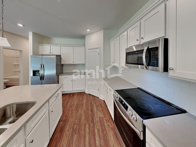 Building Photo - 8615 Belfort St