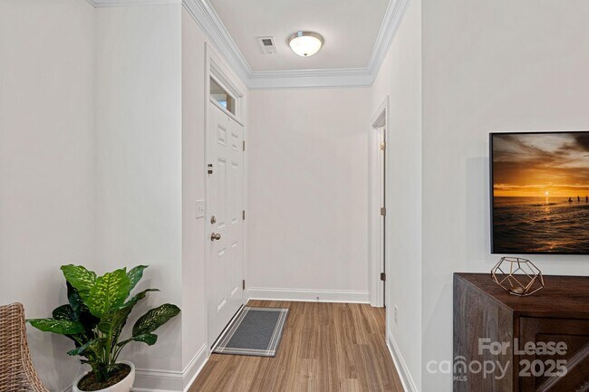 Foto del edificio - 208 Waterlynn Ridge Rd