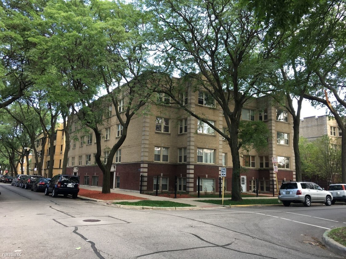 Foto principal - 4857 N Harding Ave