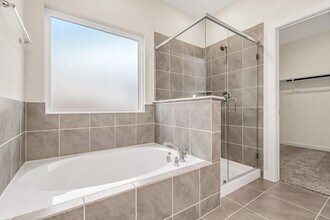 Building Photo - 17925 Canopy Trce Ct