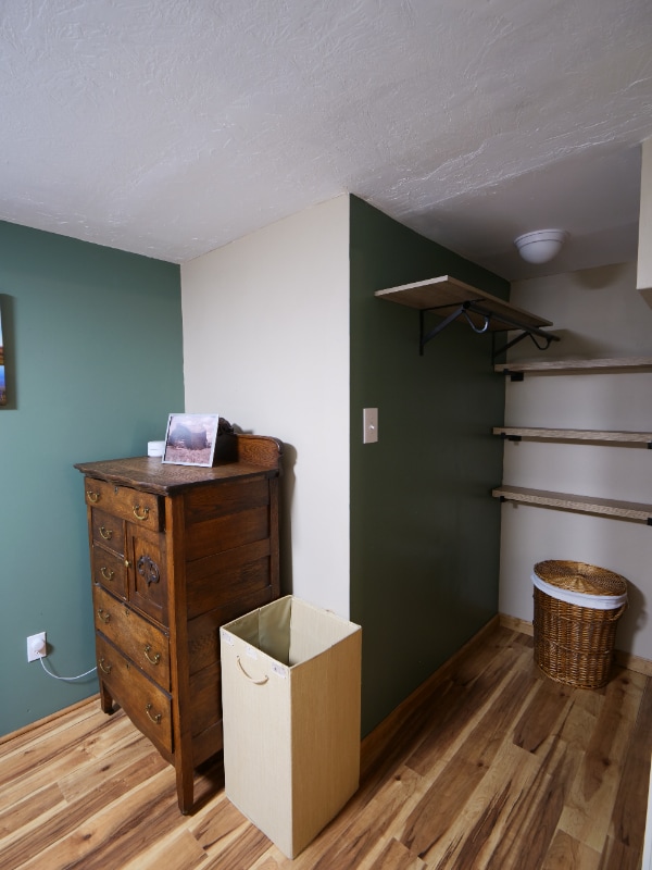 Building Photo - 819 12th Ave